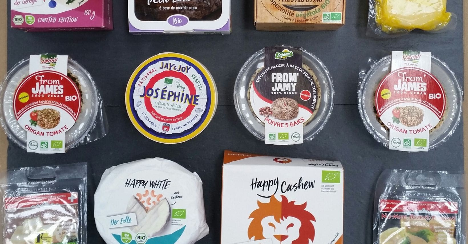 Assortimento di formaggi vegani francesi